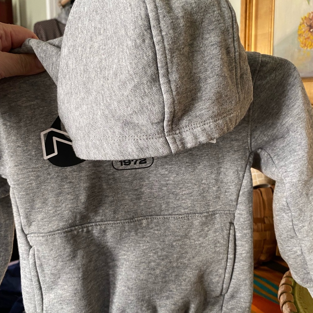 Nike Kids' Fleece Pullover Joggers Set Grey SZ 4XS
3-4 years old - Picture 5 of 10